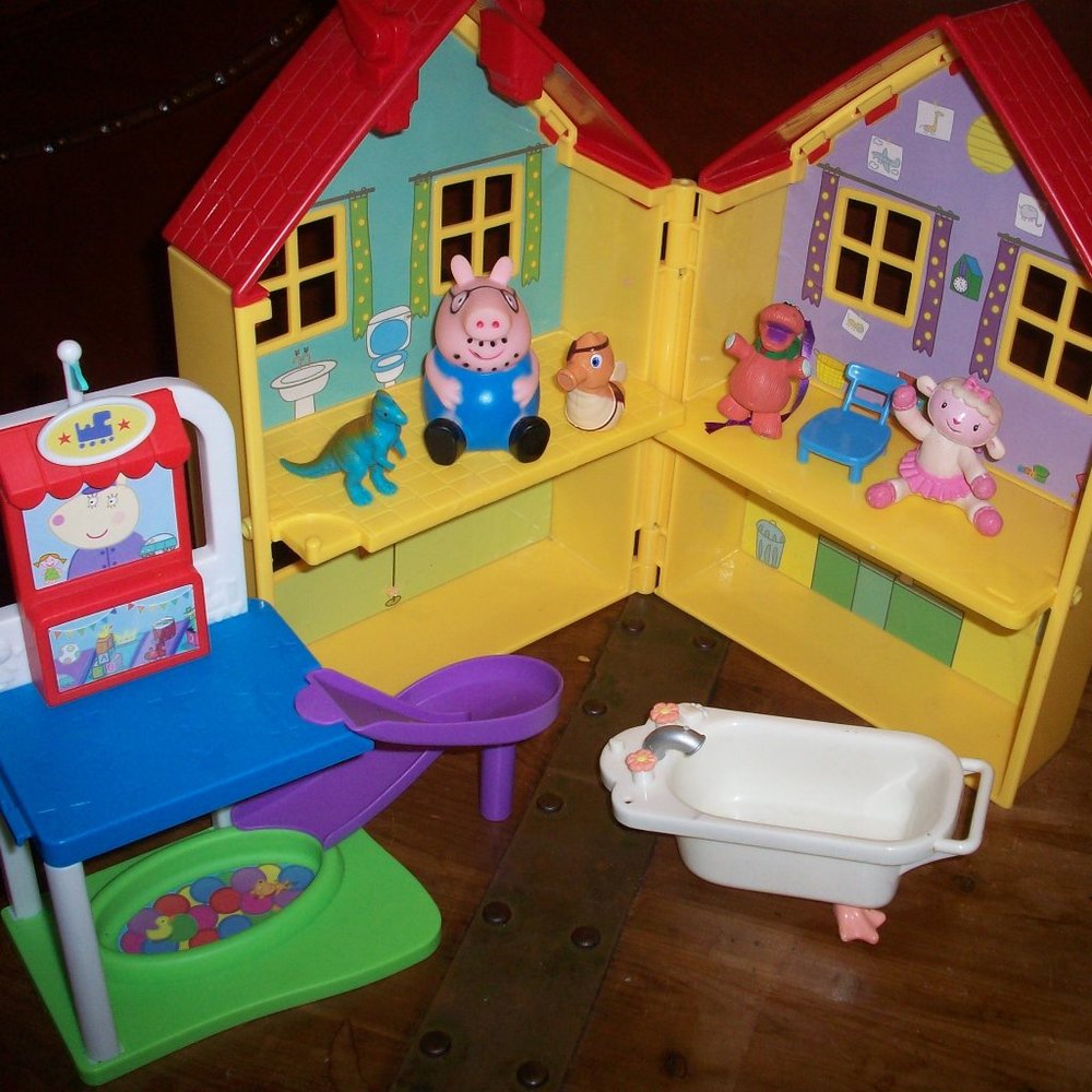 Peppa Pig Lot Boat Yellow House Ball Pit Misc Pieces Dollhouse Jazzwares 2003